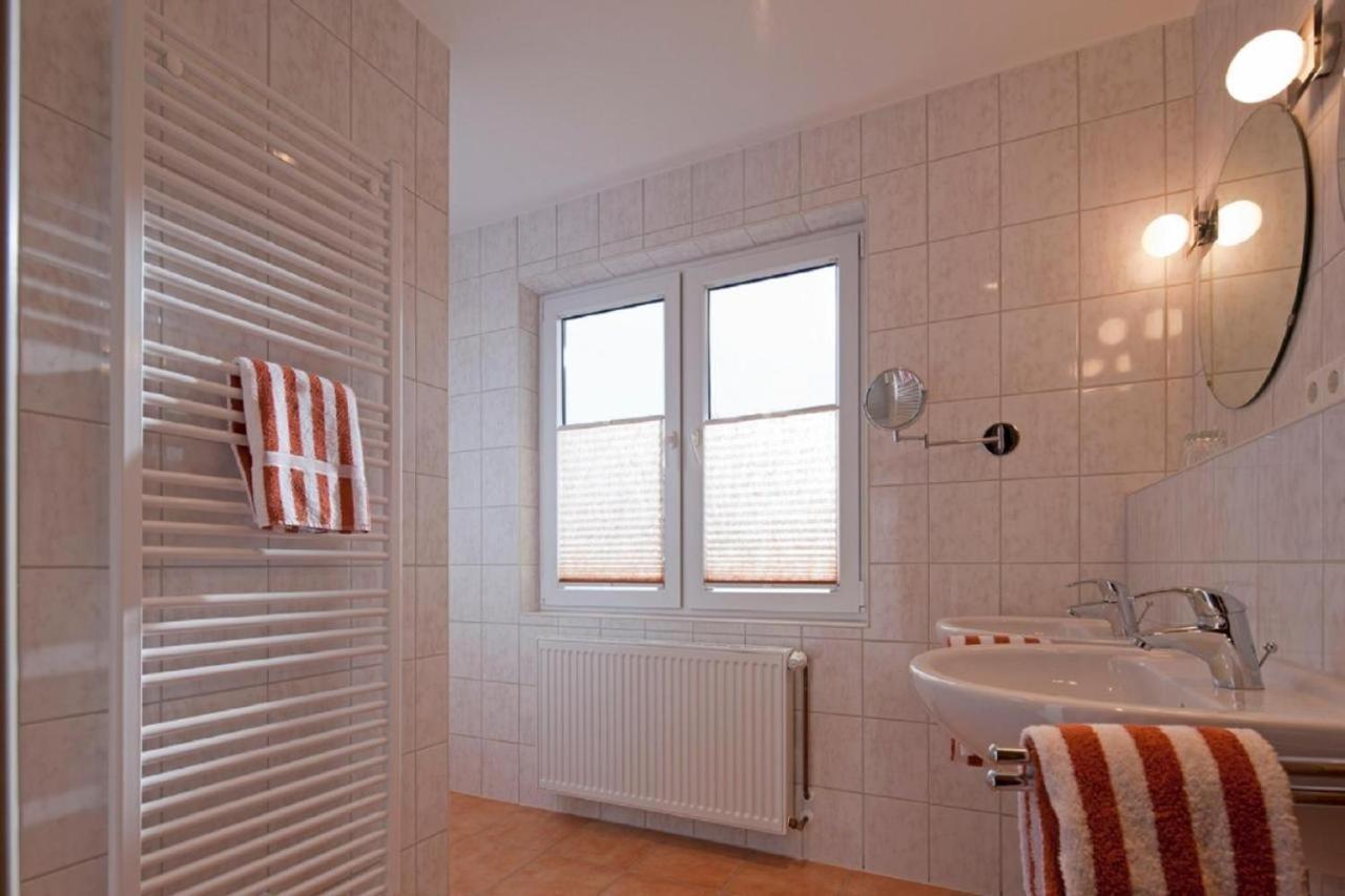 Ferienhaus Mien Huske Нордерней Номер фото
